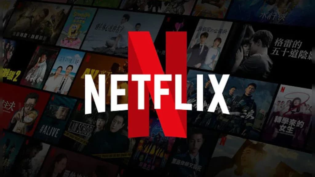 شعار منصة نتفليكس مع خلفية تعرض الأفلام والمسلسلات